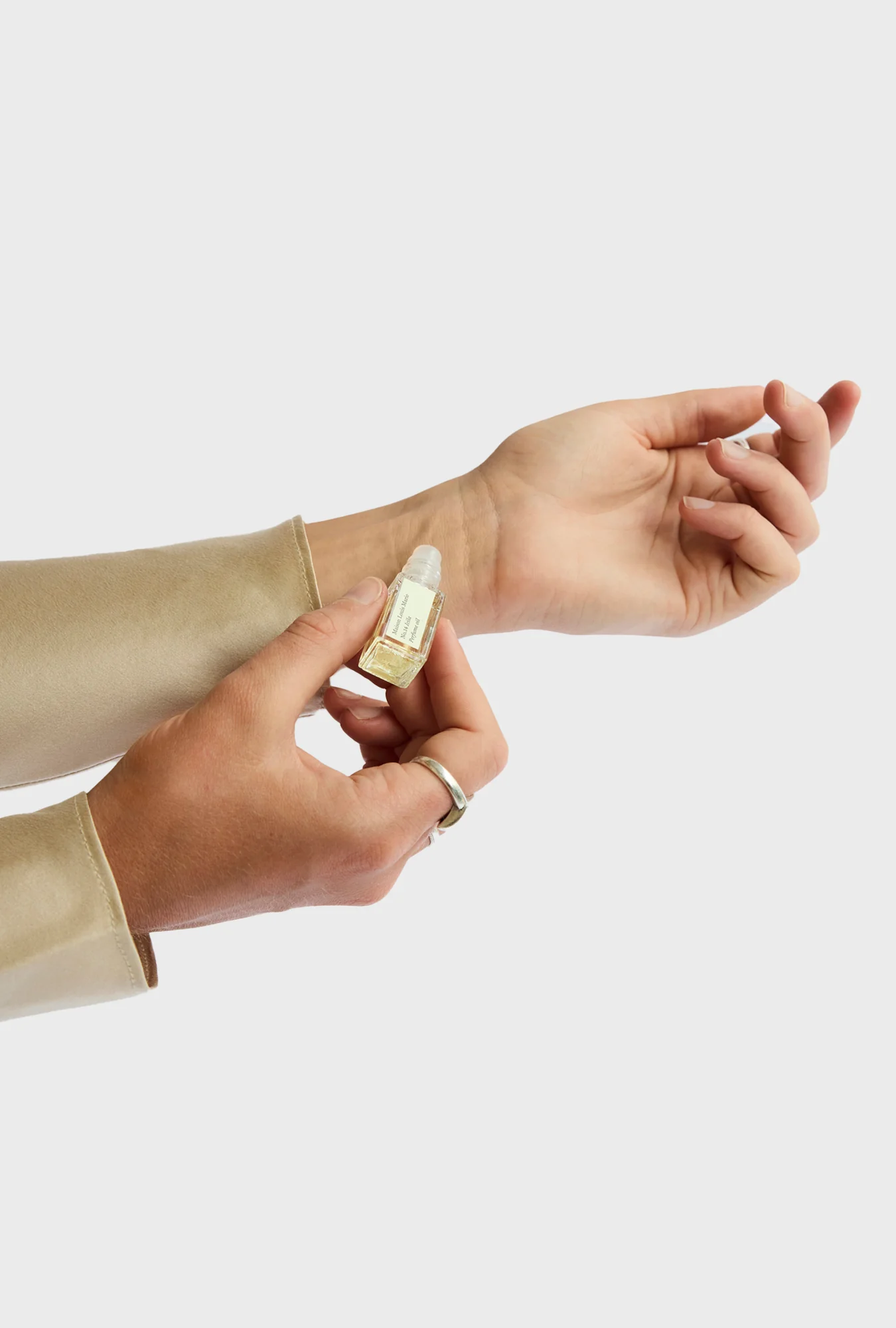 SILK LAUNDRY X MAISON LOUIS MARIE SCARF & PERFUME SET - Image 3